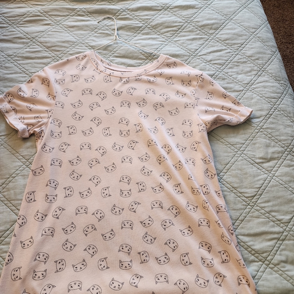 Shirt - Picture 2 of 2